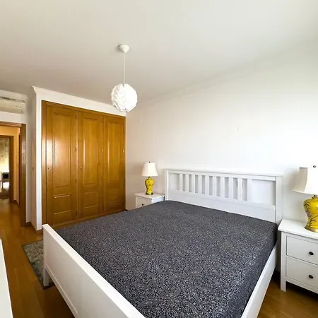 Luxury In Expo * Lissabon